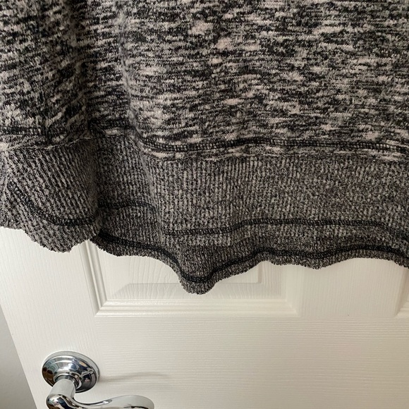 Beautiful brown marled sweater size XXL. - Picture 2 of 7